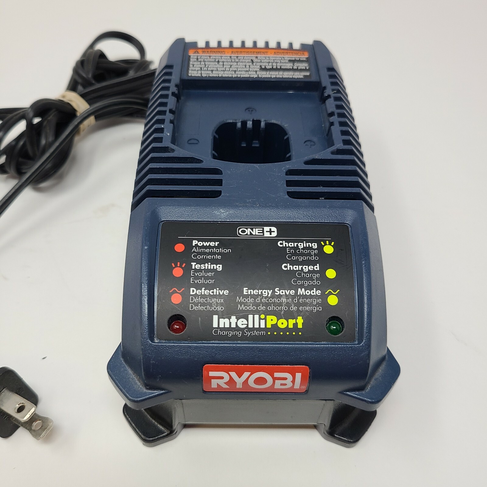 Ryobi P115 ONE+ Intelliport 18v NiCd Power Tool Battery Charger 140153004 DS1117