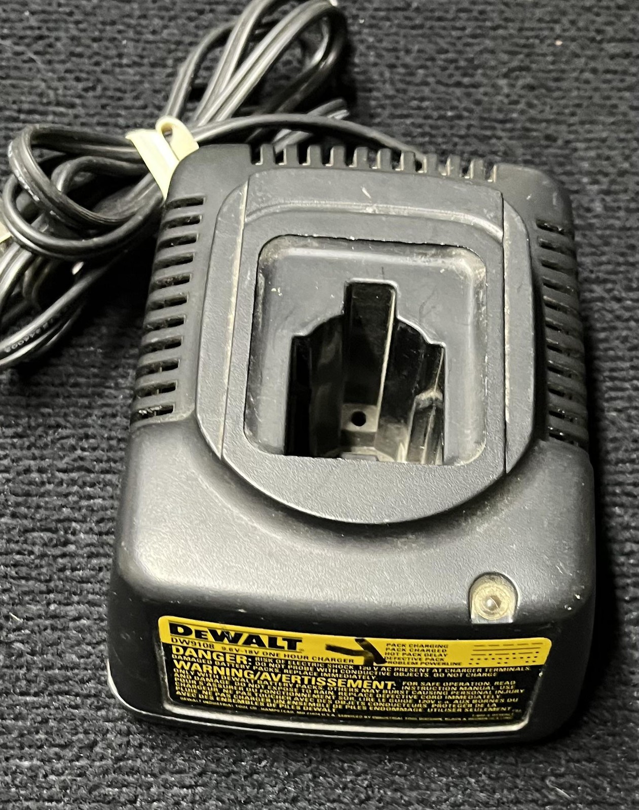 DEWALT DW9108 One Hour Battery Charger 9.6V-18V 120V AC Corded Power Tool Black