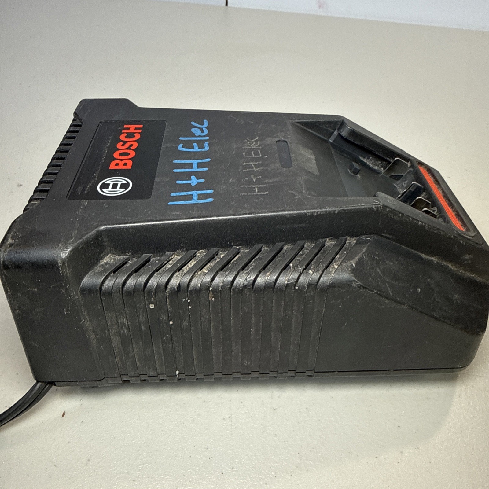 BOSCH BC630 14.4 Volt to 18 Volt Lithium Battery Charger BC 630