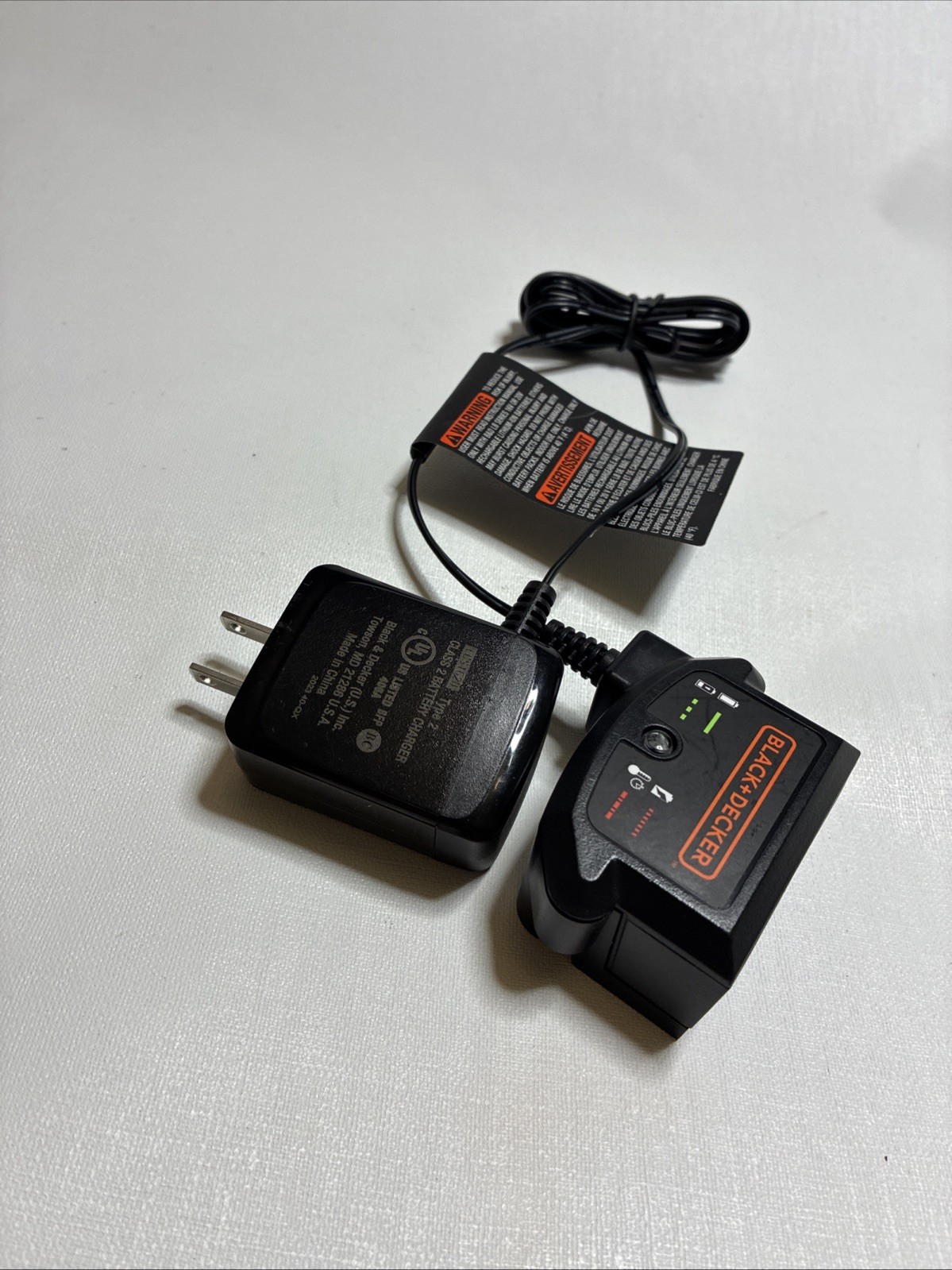 BLACK+DECKER LCS1620 Li-Ion 8-20V Tool Battery Charger