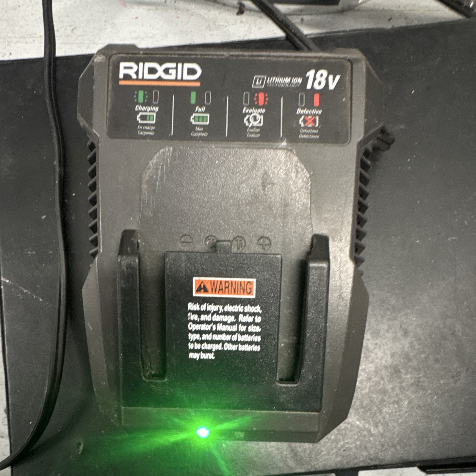 RIDGID R86092 18V Lithium-Ion Power Tool Battery Charger, 1-Bay Black