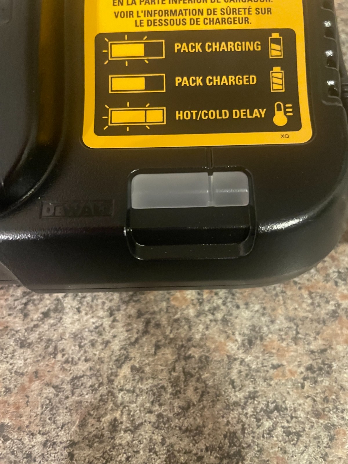 DEWALT Battery Charger 12V/20V MAX Li-ion DCB112 (OB)