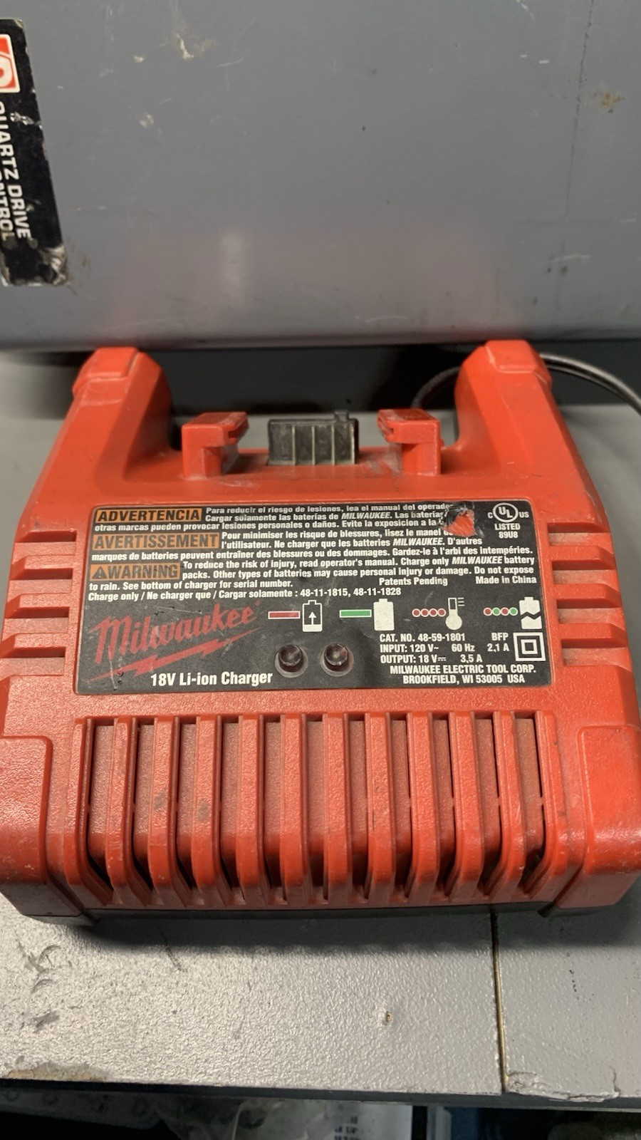 Milwaukee M18 Battery Charger 48-59-1812 Tested And Working