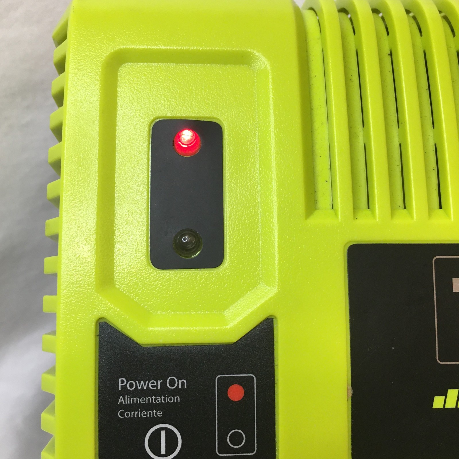 RYOBI 24V Battery Charger Lithium Batteries NOT included Powers On Very Clean