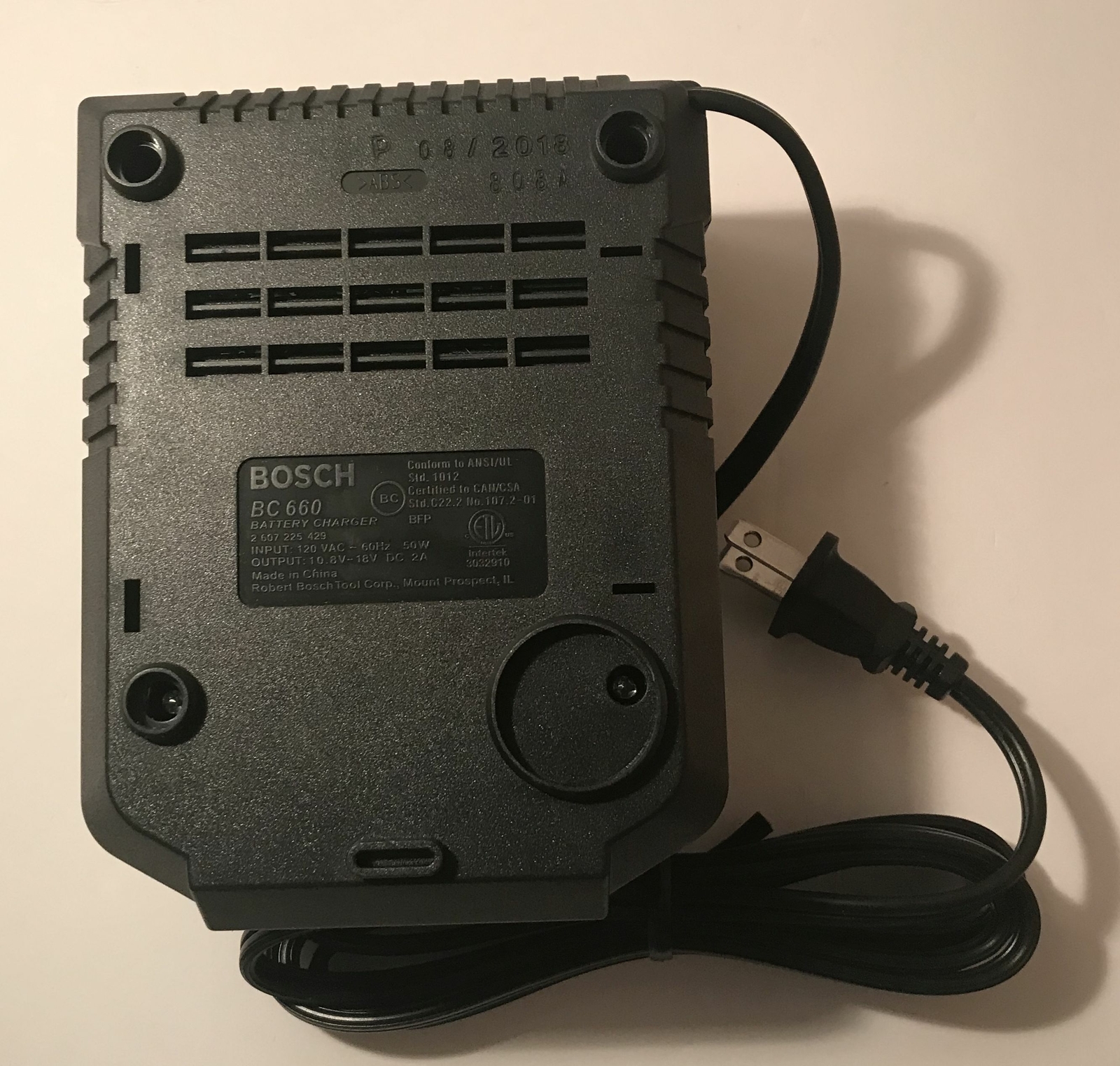 Bosch BC660 18-Volt Lithium-Ion Battery Charger