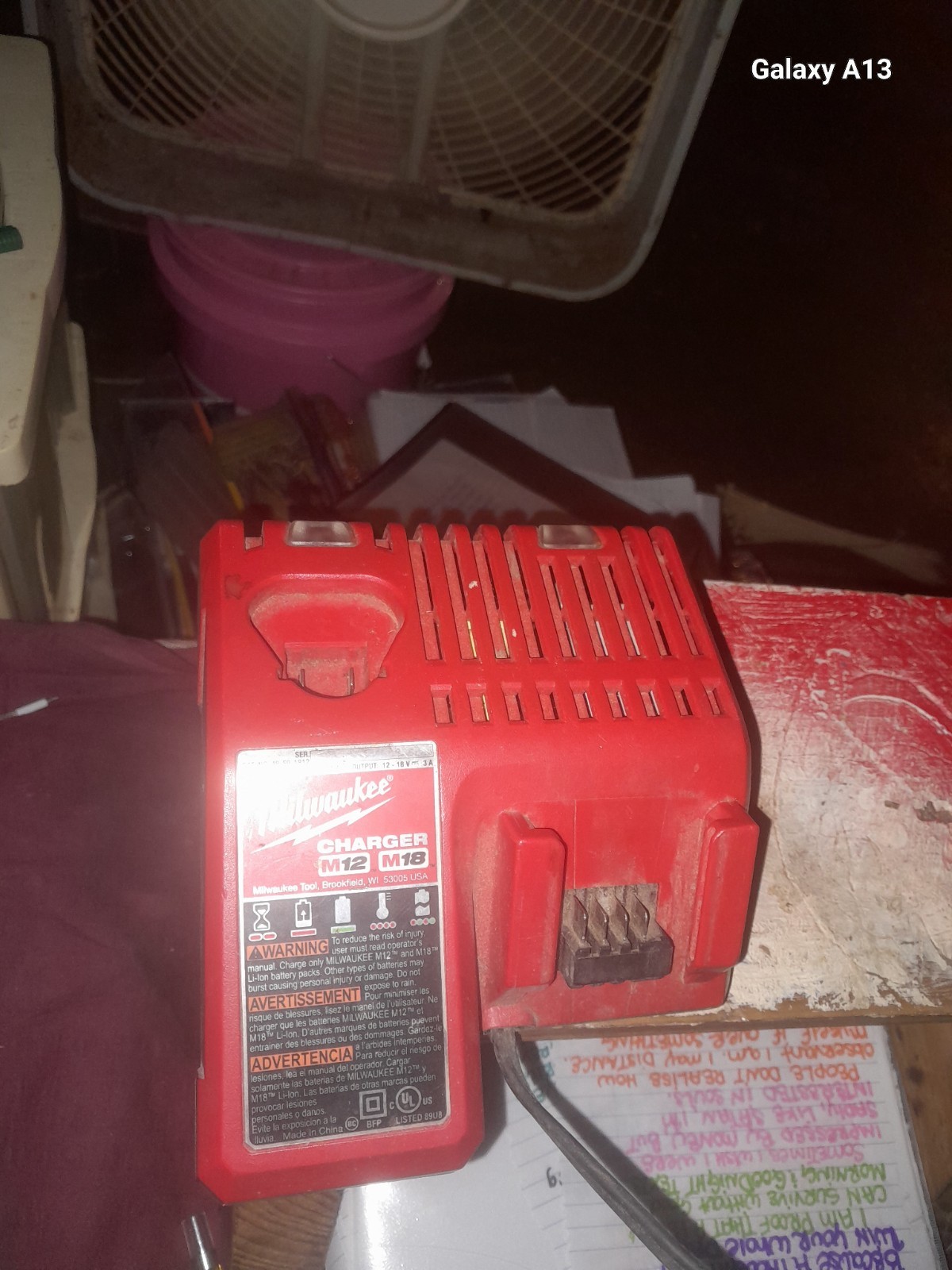 Milwaukee M12 & M18 Battery Charger 12V/18V Single Battery Bay Red