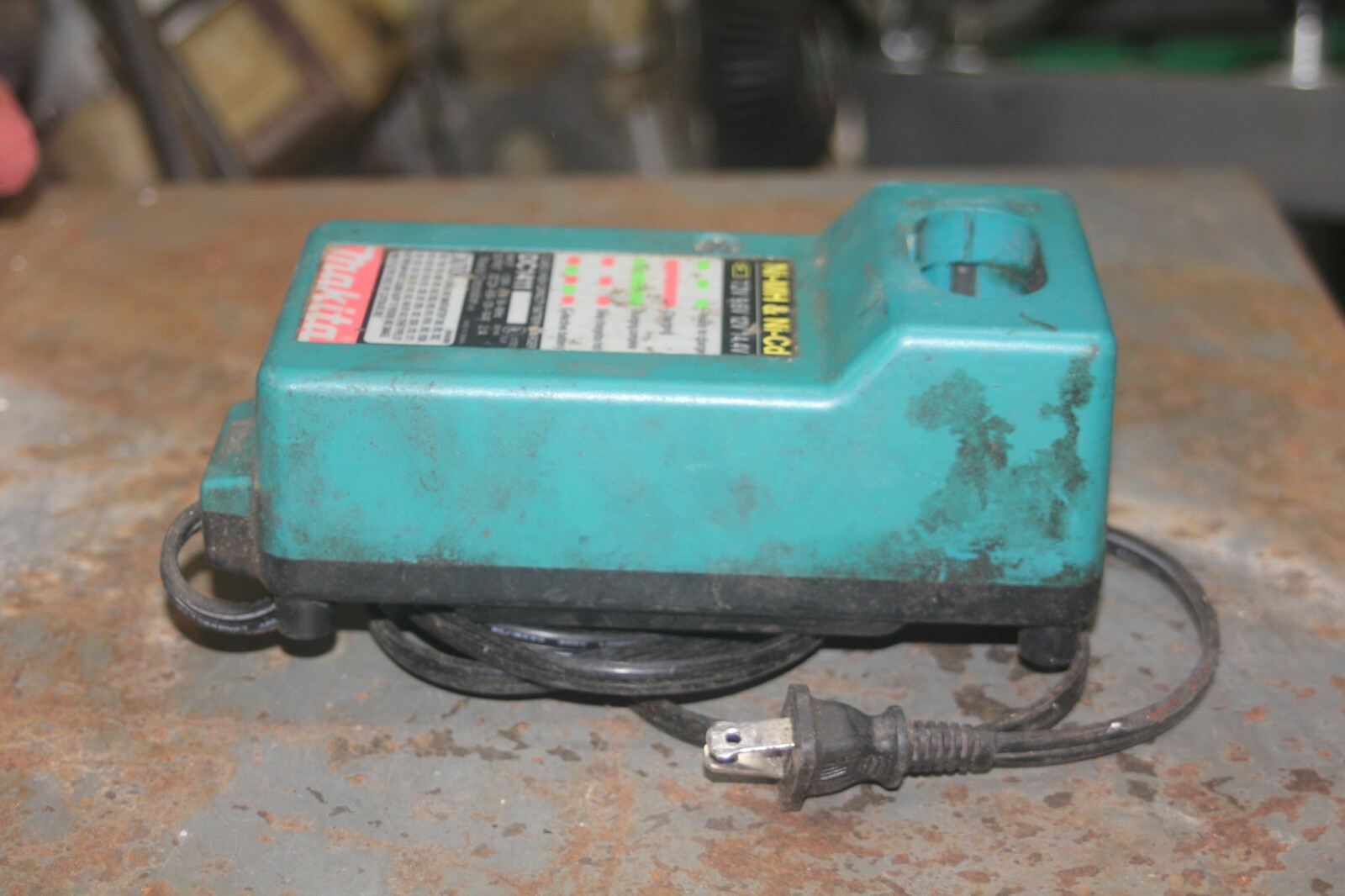 Makita Charger DC1411