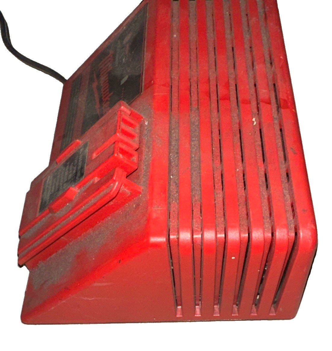 Milwaukee 1-Hour NiCd Universal Battery Charger 12v-18v Heavy Duty 2.8A 120 Volt