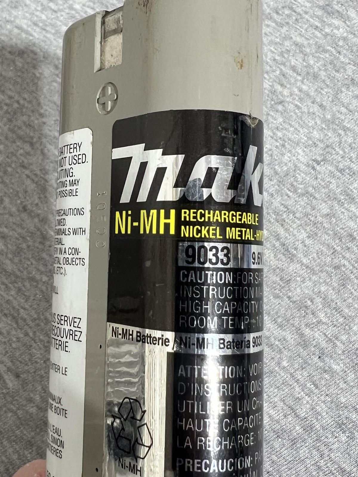 Makita DC1411 Green Ni-MH Ni-Cd Charger 7.2-14.4V W/ 9033 9.6V Stick Battery