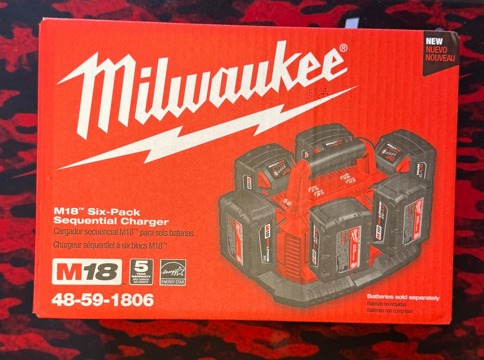 Milwaukee M18 18V 6-Port Sequential Battery Charger 48-59-1806 MSRP $149