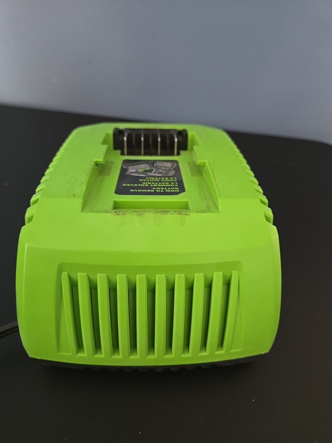GreenWorks 40V Lithium-ion Battery Charger G-MAX Green 29482