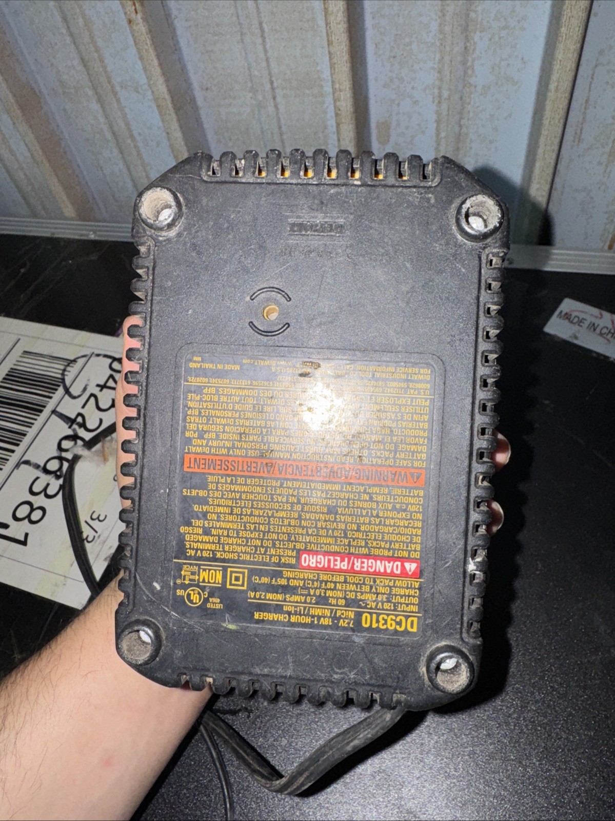 DeWalt DC9310 7.2V 18V NiCd NiMH Li-Ion Battery Charger OEM