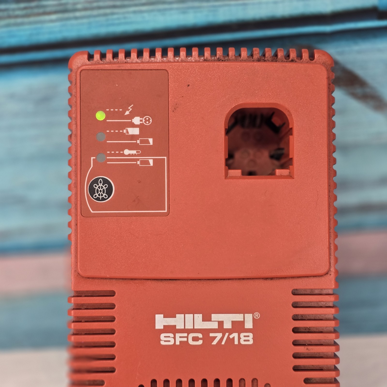 Hilti Fast Battery Charger Conditioning Mode SFC 7/18 With Battery Working Cond