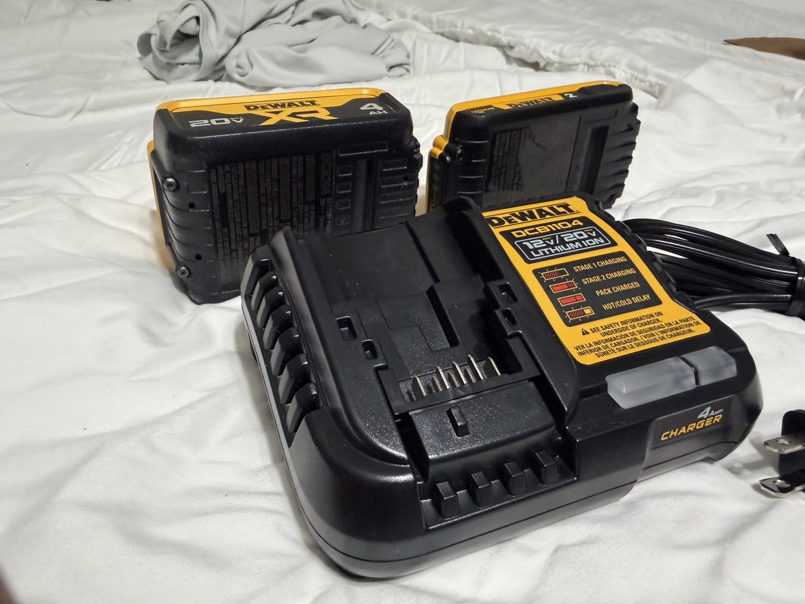 DEWALT DCB115 20 V Lithium Ion Battery Charger And 2 Batteries 1 4 ah And A 2ah