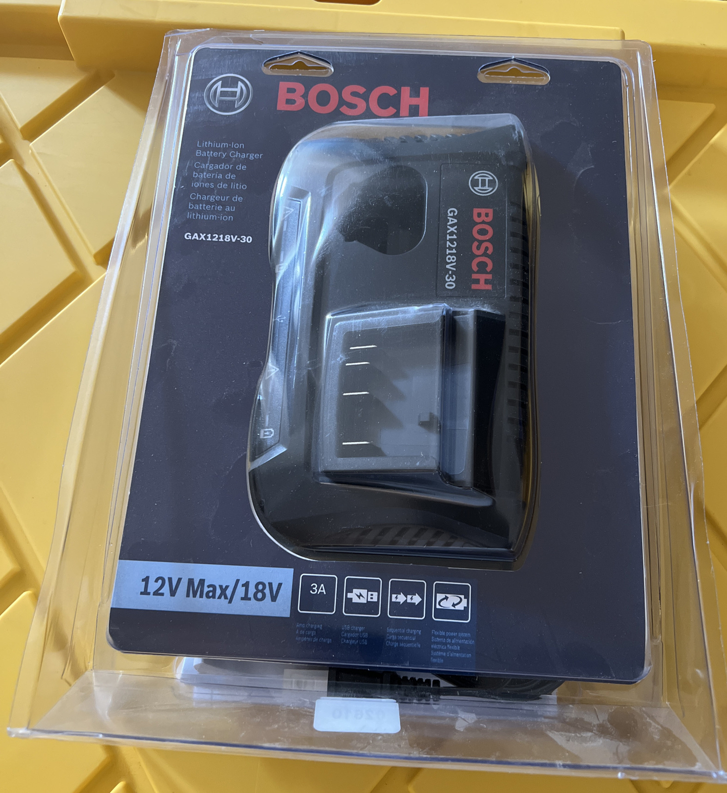 Bosch Gax1218v-30 Lithium Ion Battery Charger 12v Max 18v New in Box