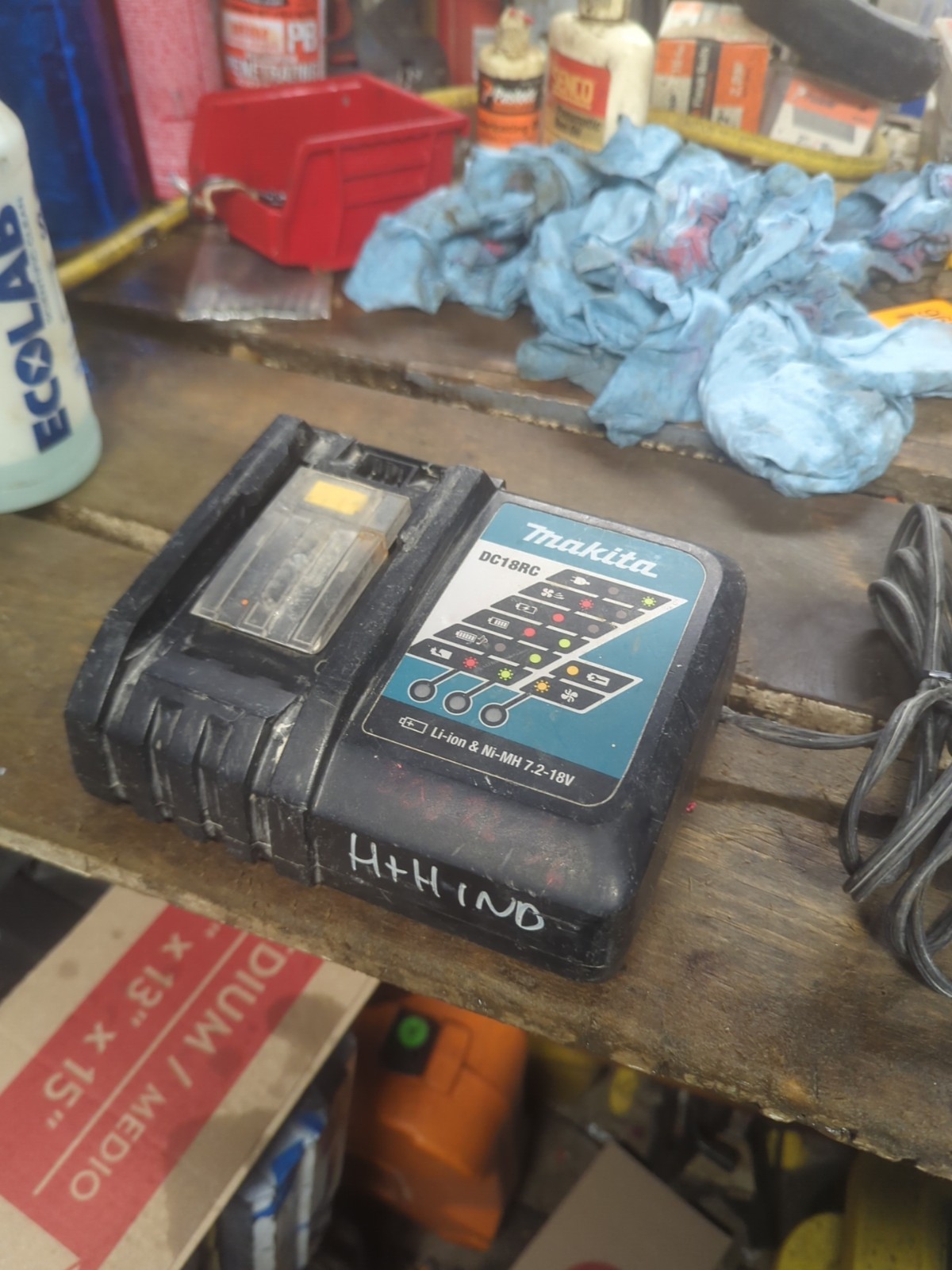 Makita DC18SD 18V Standard Battery Charger Tested