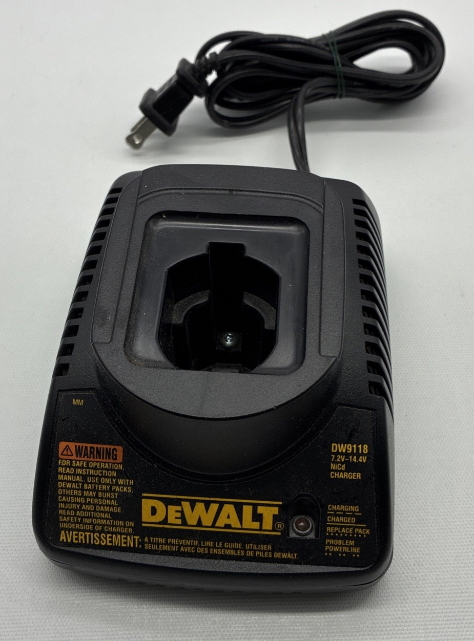 DeWALT DW9118 7.2V -14.4V 1.5A NiCd Battery Charger Genuine OEM ~ Tested