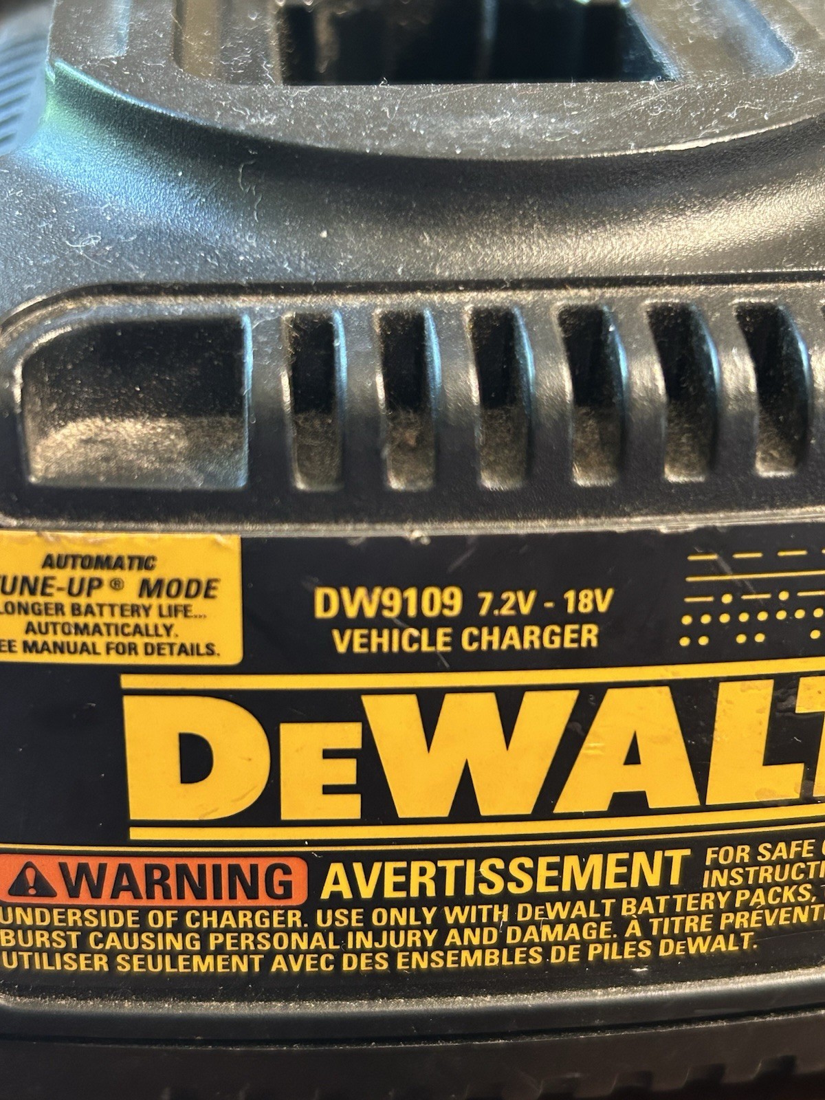 DEWALT DW9109 7.2-18 Volt Battery 12 Volt DC Vehicle Charger Tested