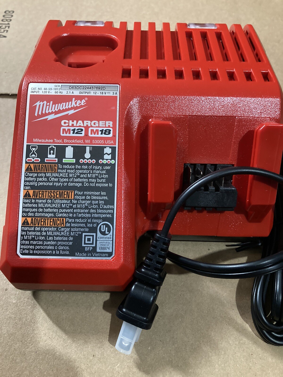 Milwaukee 48-59-1812 M18/M12 Multi-Voltage Battery Charger
