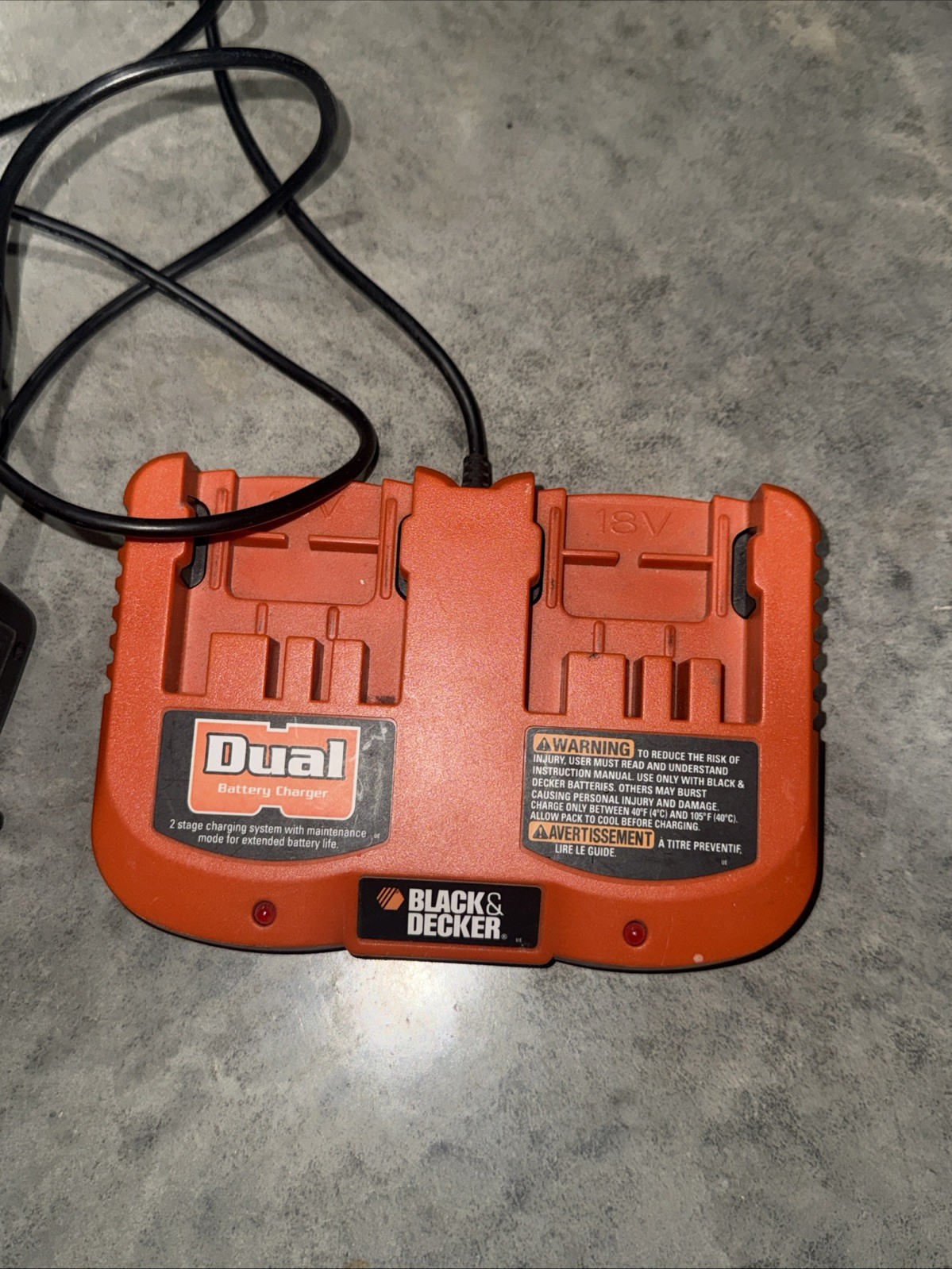 Black & Decker 18V Dual Battery Charger UD-18V2C Tested OEM