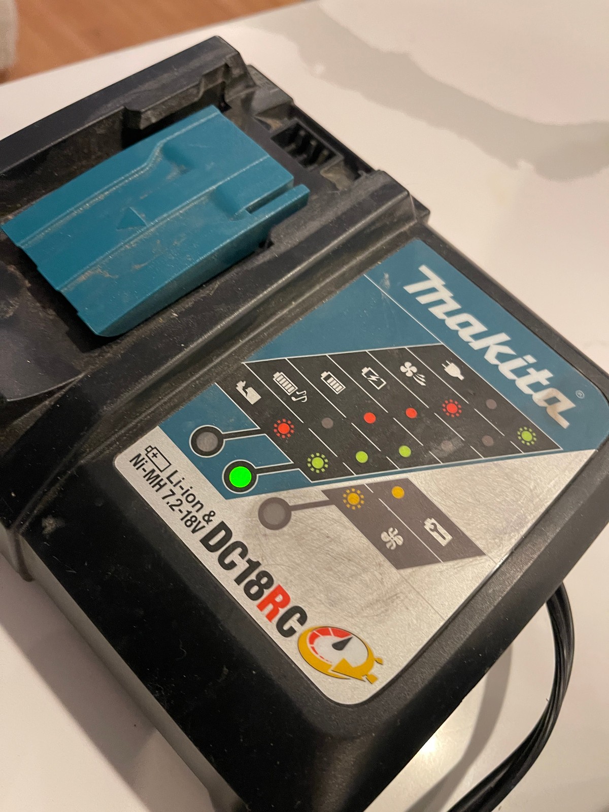 308 MAKITA 3 QTY MODELS DC18SC DC18RC DC18RA w/SOFT CASE BATTERY CHARGERS