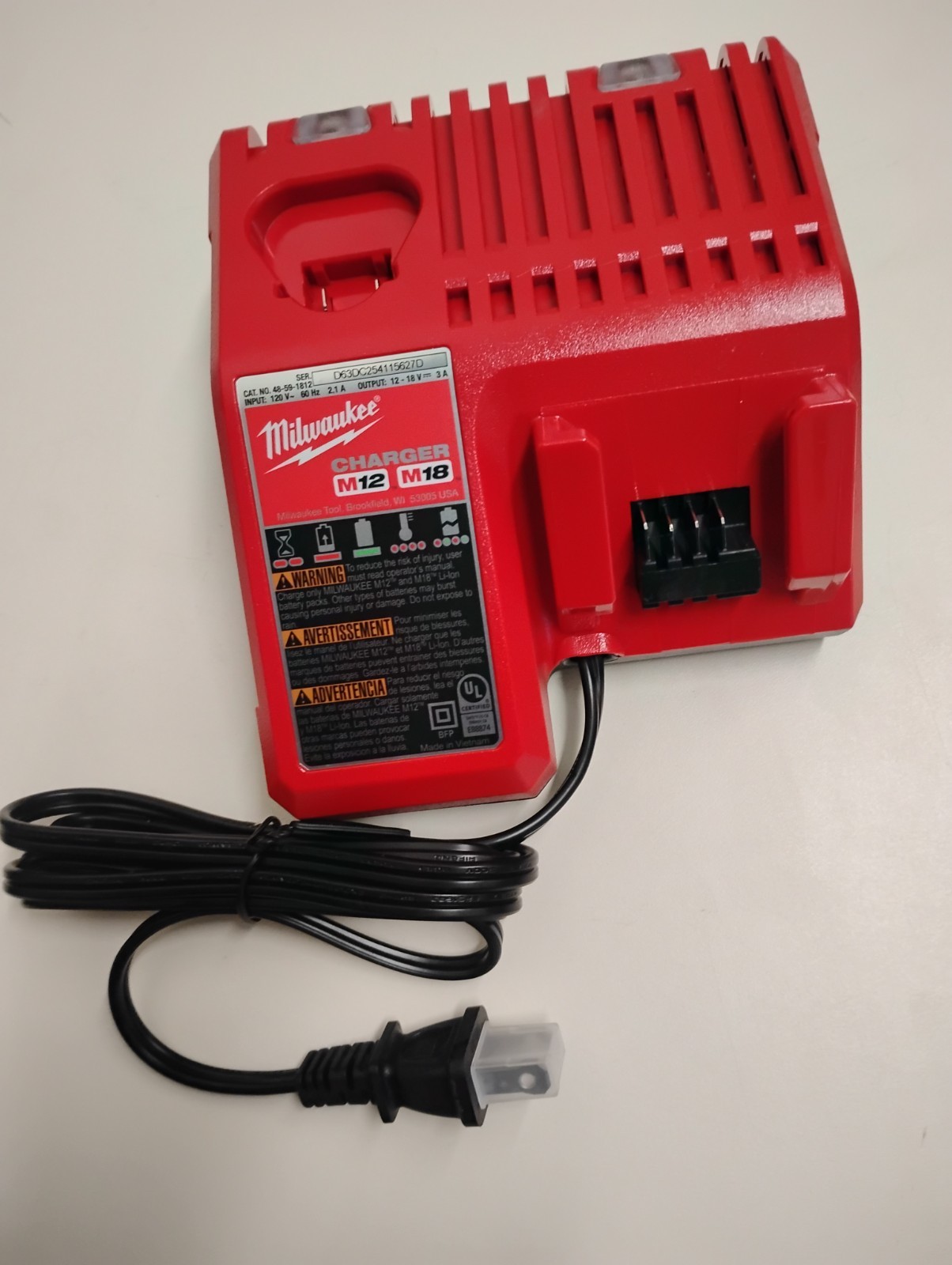 Milwaukee M18 and M12,48-59-1812, Multi-Voltage Battery Charger .