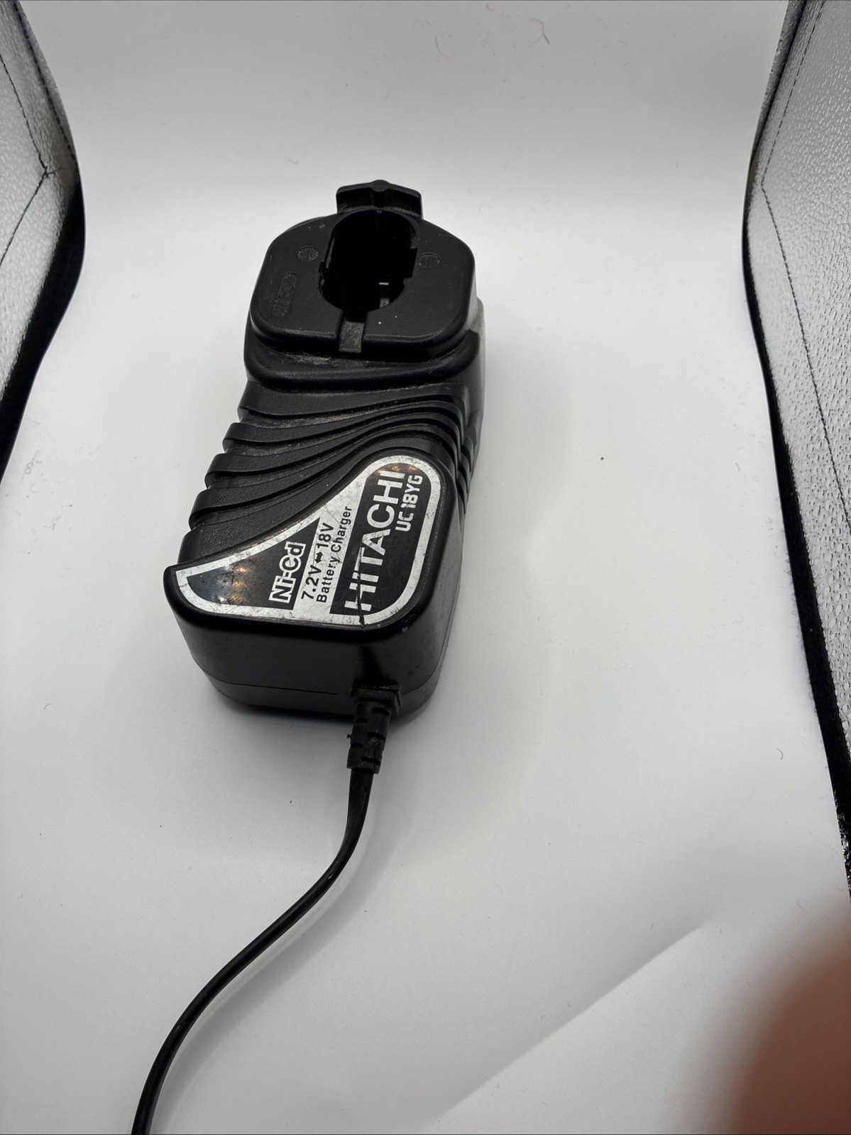 Hitachi Koki UC18YG 7.2-18V Nickel-Cadmium (NiCd) Power Tool Battery Charger