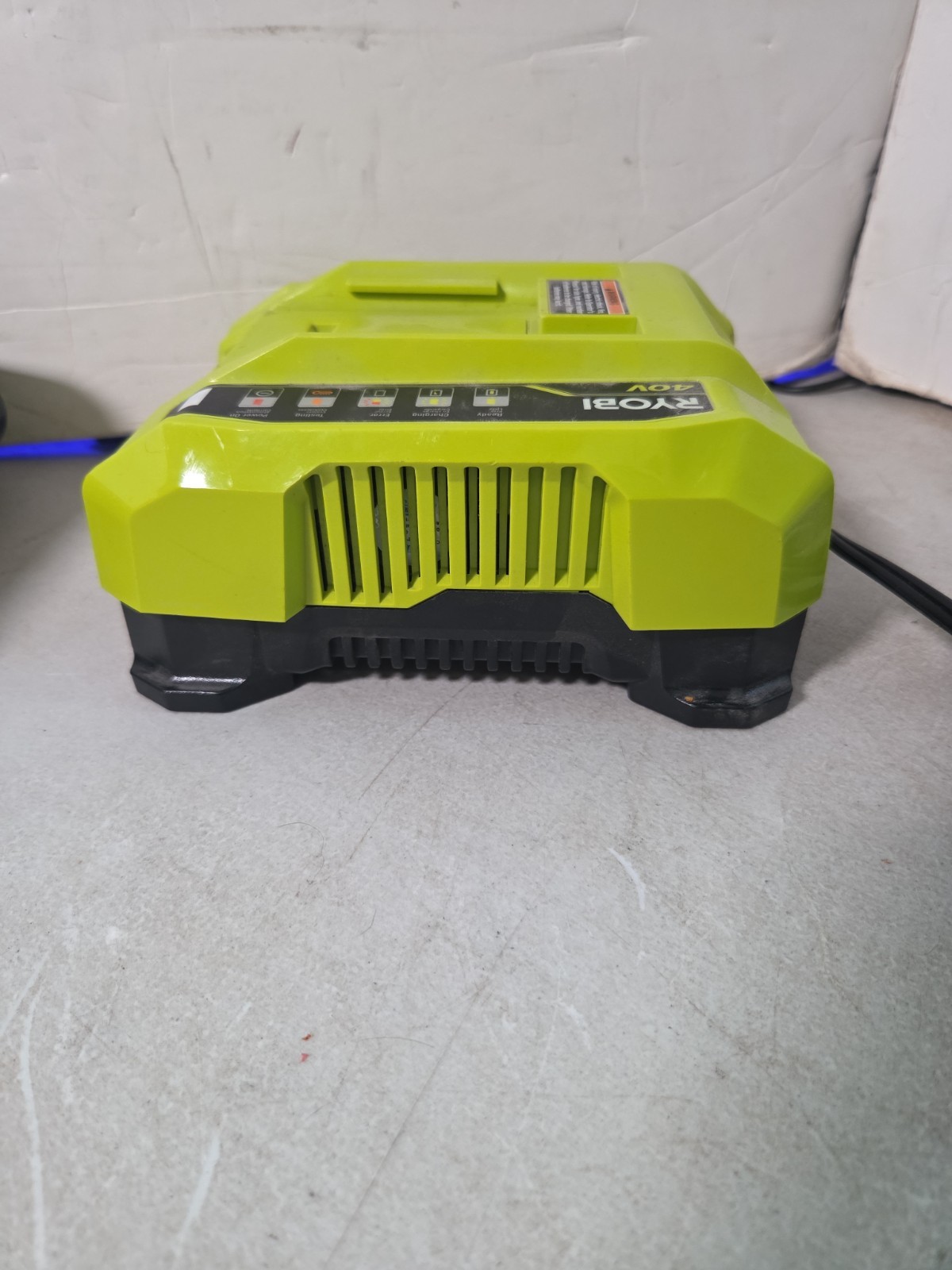 Ryobi OP406VNM 40V Lithium-Ion Rapid Quick Charger With (1) Battery OP40404VNM