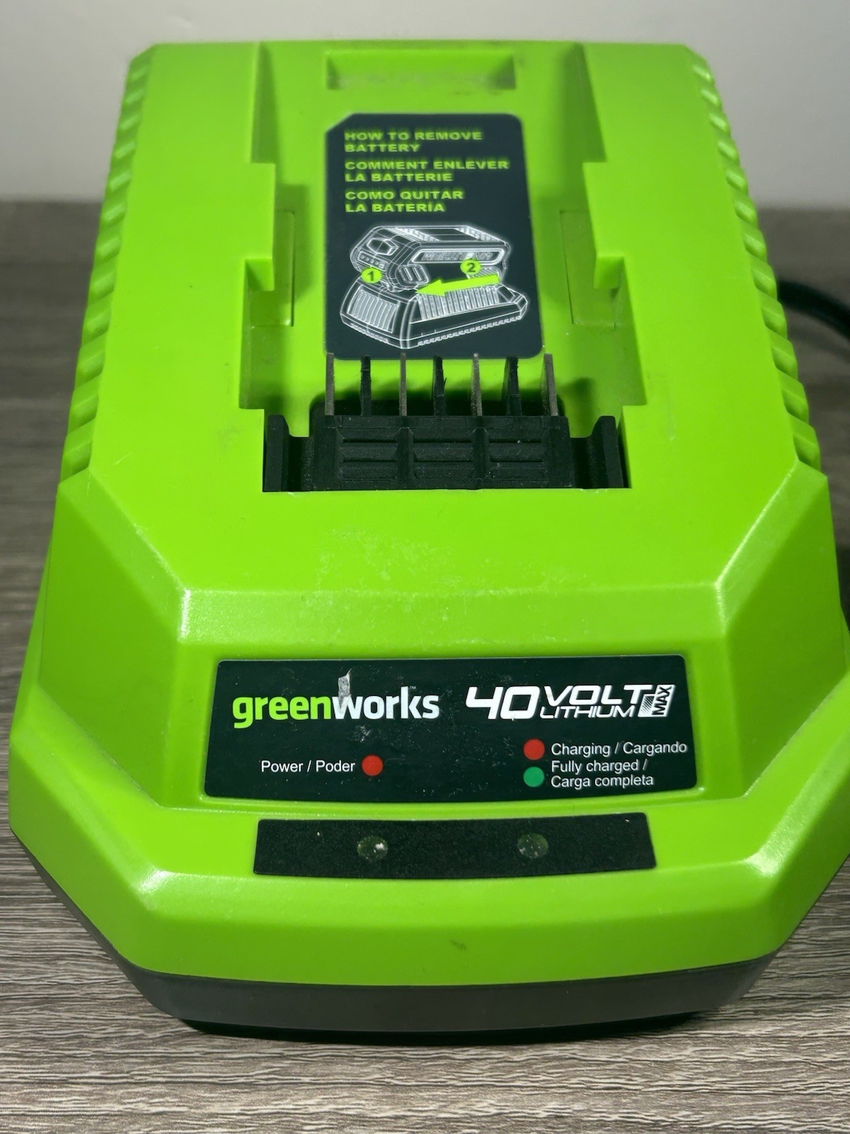 Genuine 40V Charger 29482 Greenworks 40V Battery 29472 29462 29252 22272 BAF721
