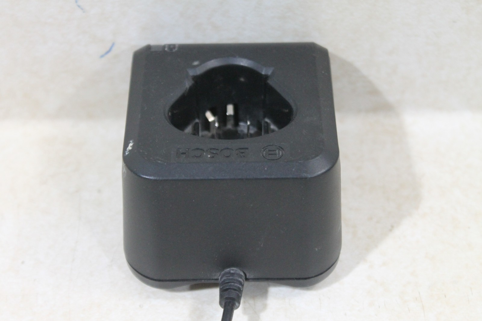 TESTED Genuine OEM Bosch 12V Volt Battery Charger GAL 12v-20