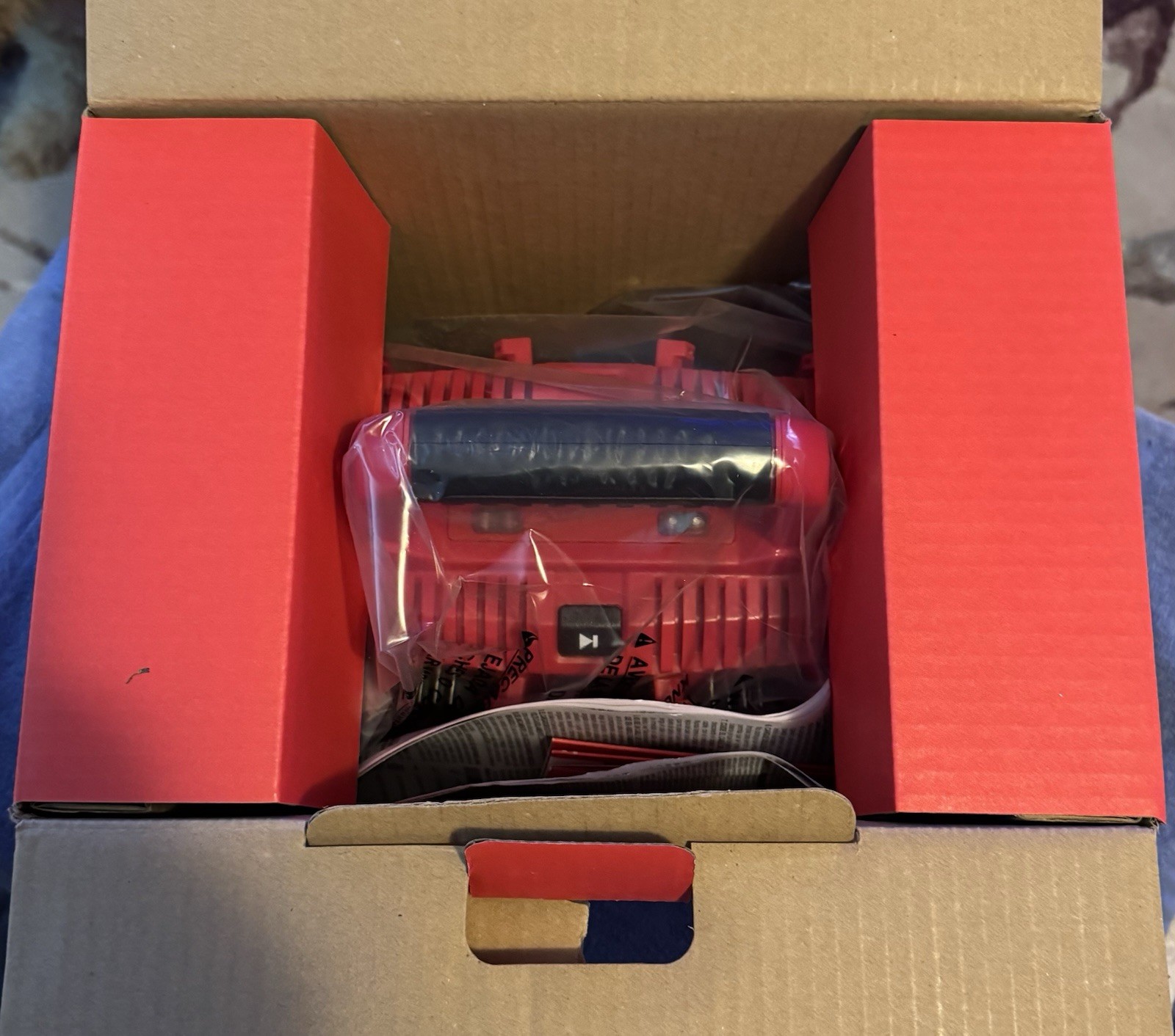 New Milwaukee 48-59-1806 M18 Six Pack Sequential Charger GENUINE 18 Volt 6 Ports