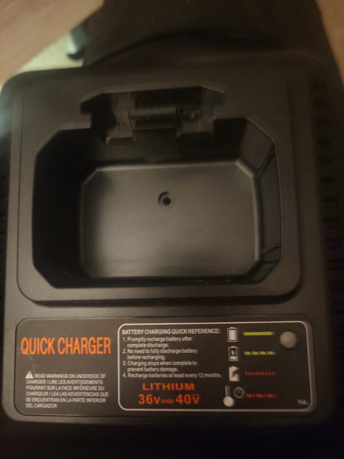 For BLACK+DECKER 34v And 40V MAX* Battery Fast Charger (LCS40) Brand New