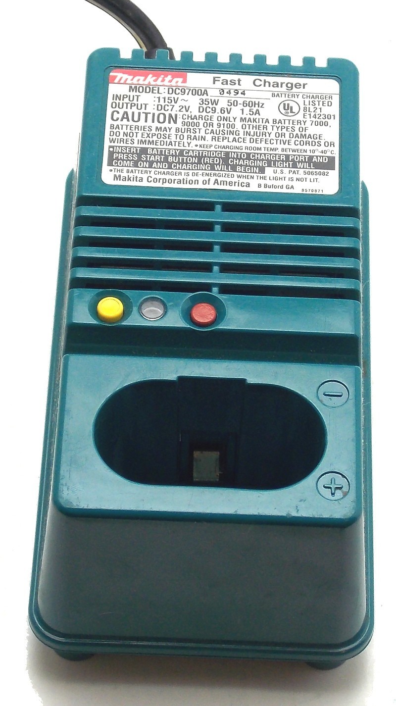 Genuine Makita 7.2-9.6V Battery Fast Charger Model DC9700A Verified Working Used