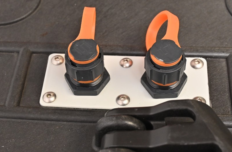 Pelican 1440 Case Modified for 31/31M Car/Marine Battery Power Tap Charger Ports