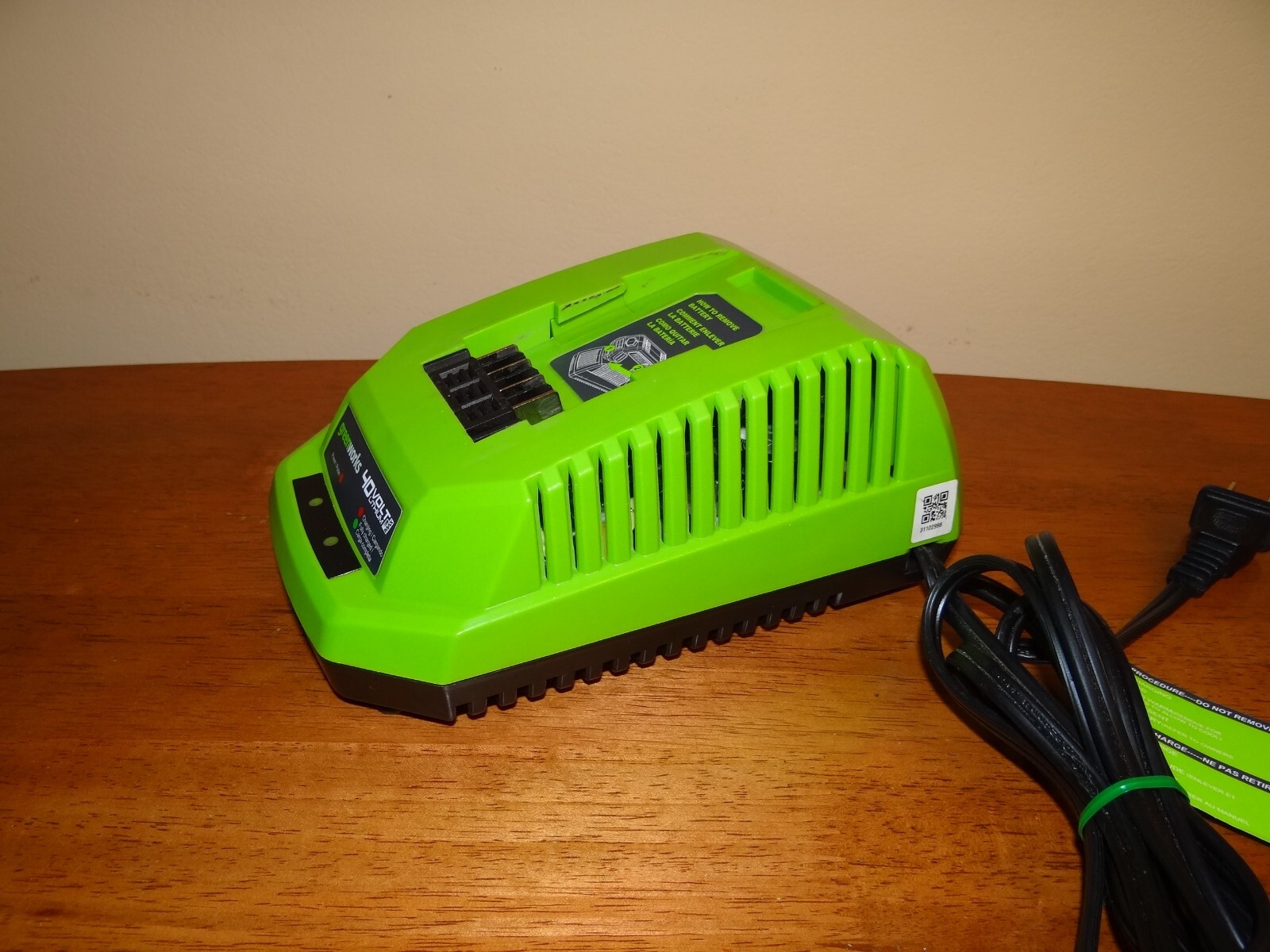 Genuine GreenWorks 29482 40V Lithium-Ion Battery Charger – TESTED/WORKS