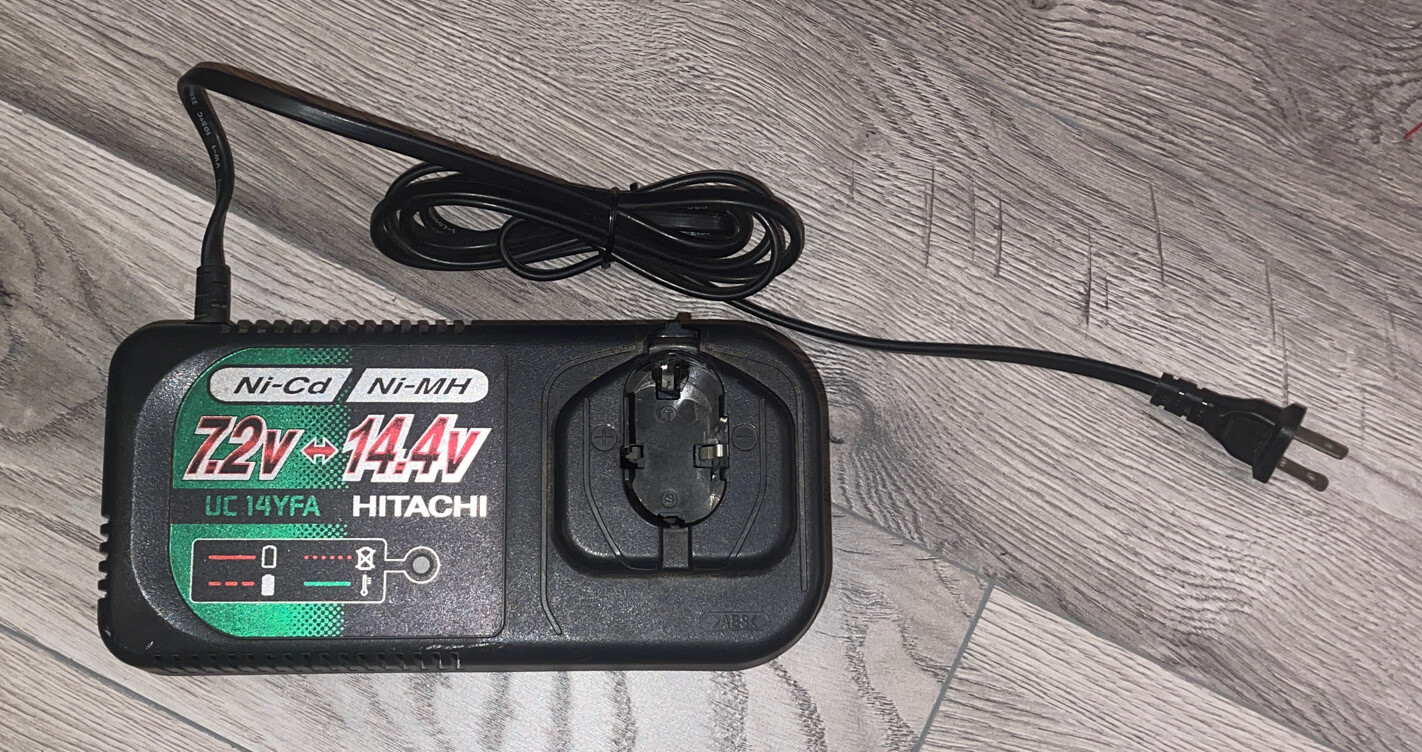 Hitachi UC14YFA Gray 14.4 Volts input 220v 56w Power Tools Battery Charger
