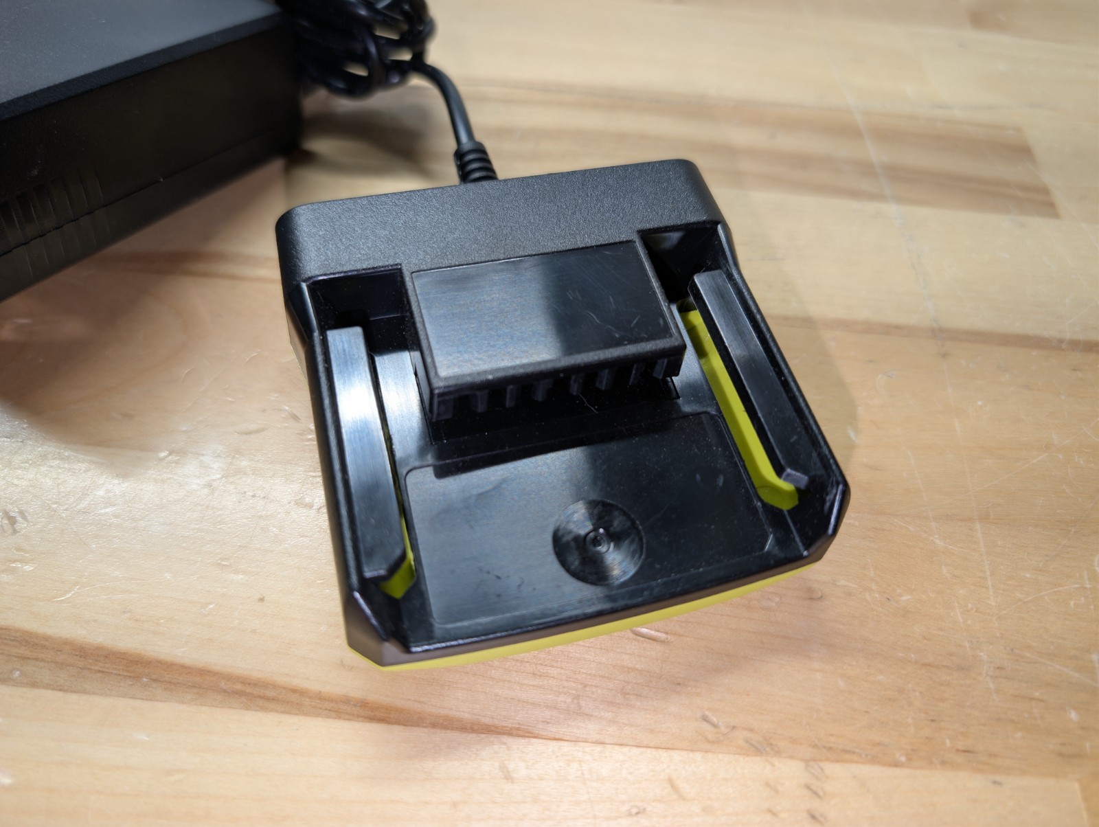 RYOBI 40V Lithium Battery Charger (OP404)