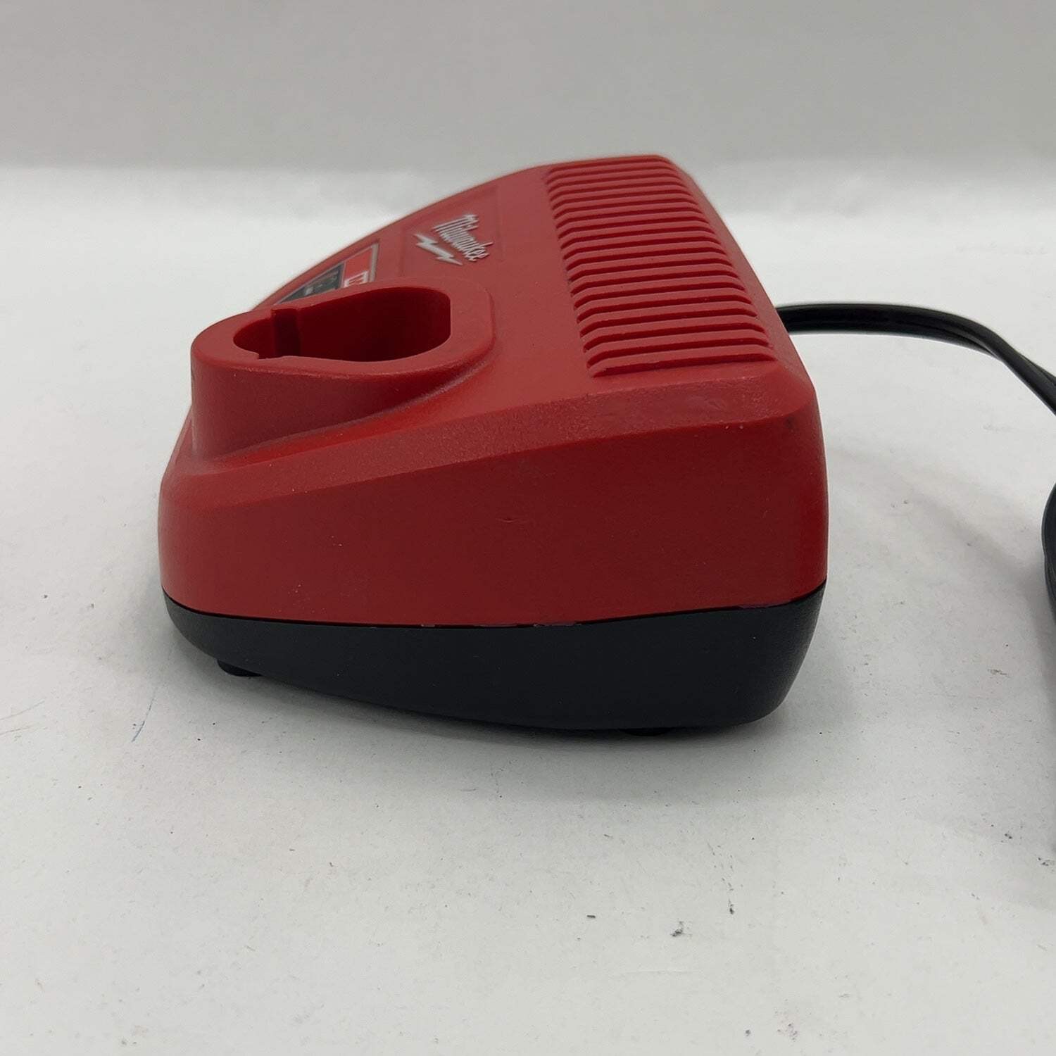 Milwaukee 48-59-2401 M12 12V M12 Battery Charger