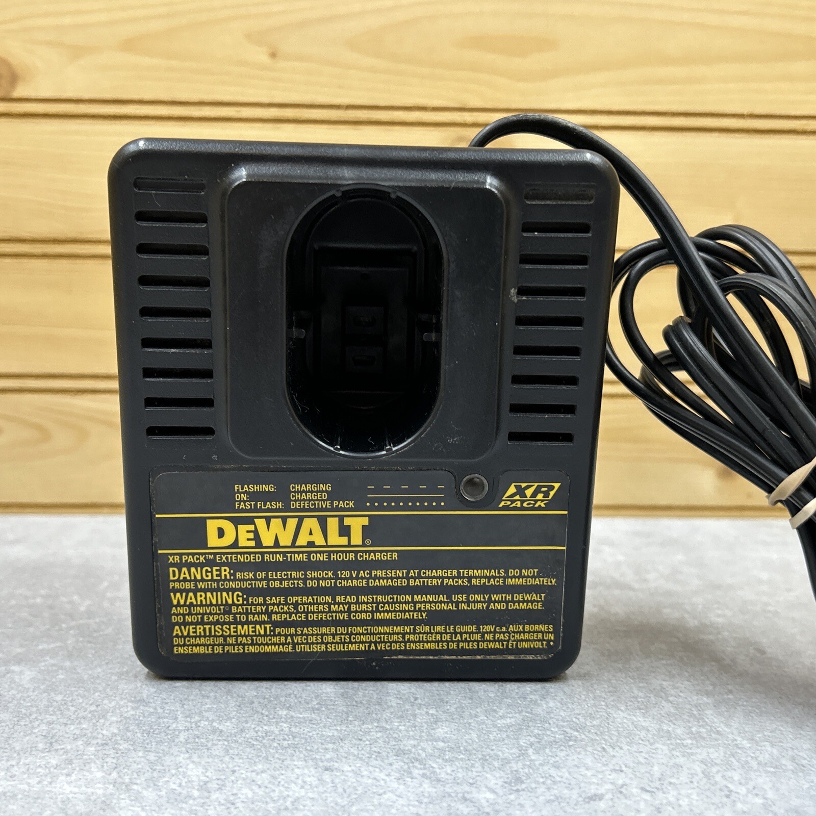 DeWalt XR Pack Battery Charger DW9106 Type 1