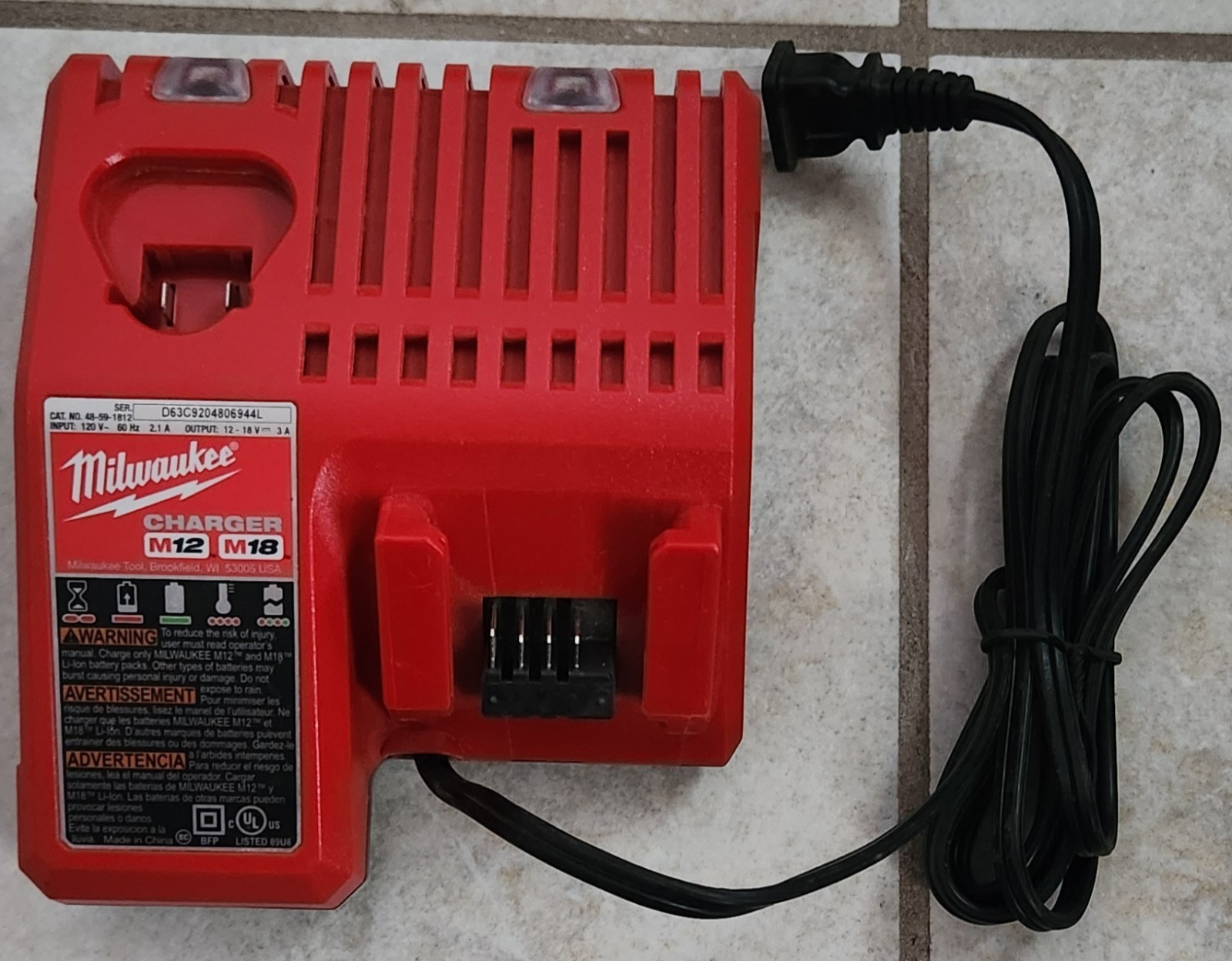 NEW Genuine MILWAUKEE 48-59-1812 18V M12 / M18 LITHIUM ION CHARGER a.