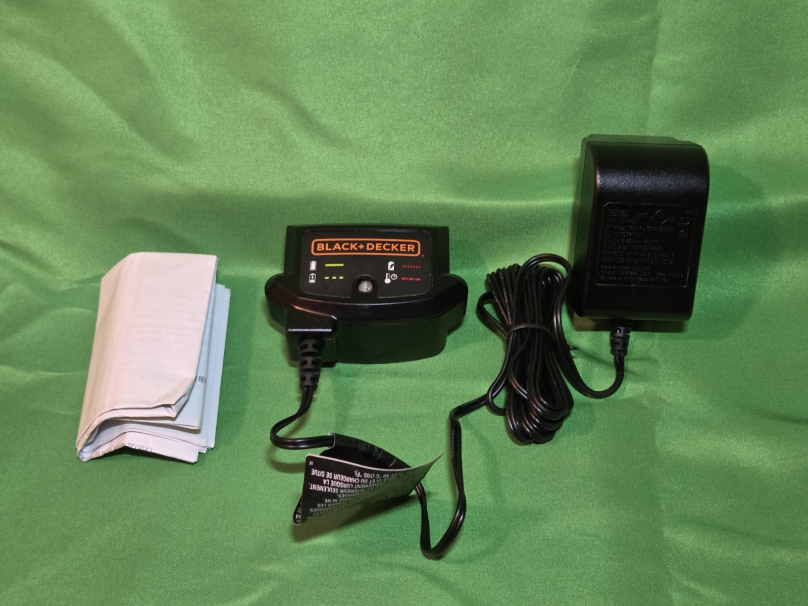 GENUINE OEM Black+Decker LCS1620B 12V-20V Li-Ion Battery Charger