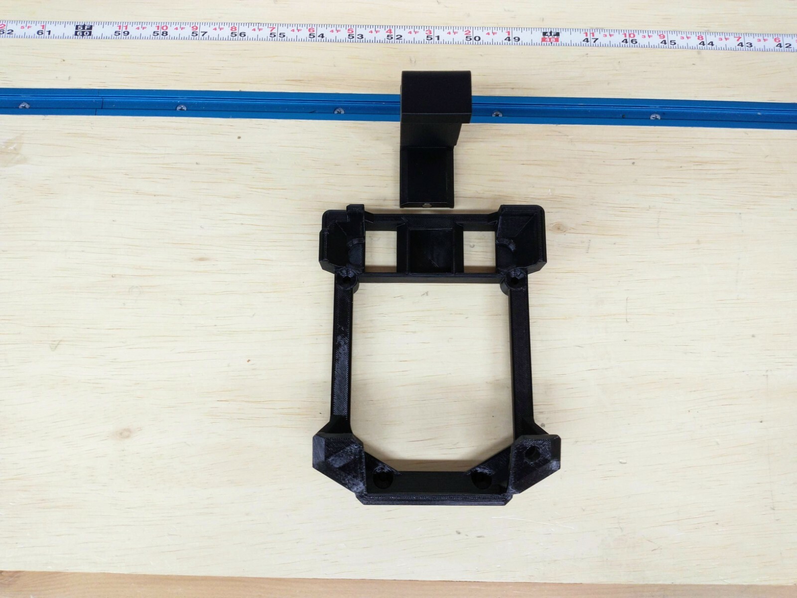 Wall Mount for Bosch BC660 Charger with Optional 18V Battery Mounts, Made in USA
