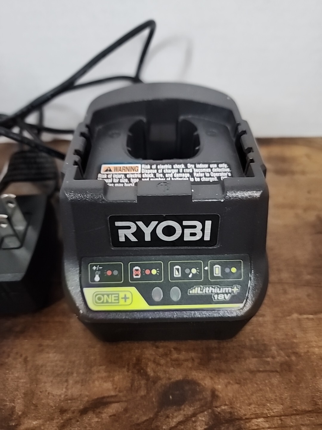 Ryobi One P118B 18V Lithium Ion Battery Charger