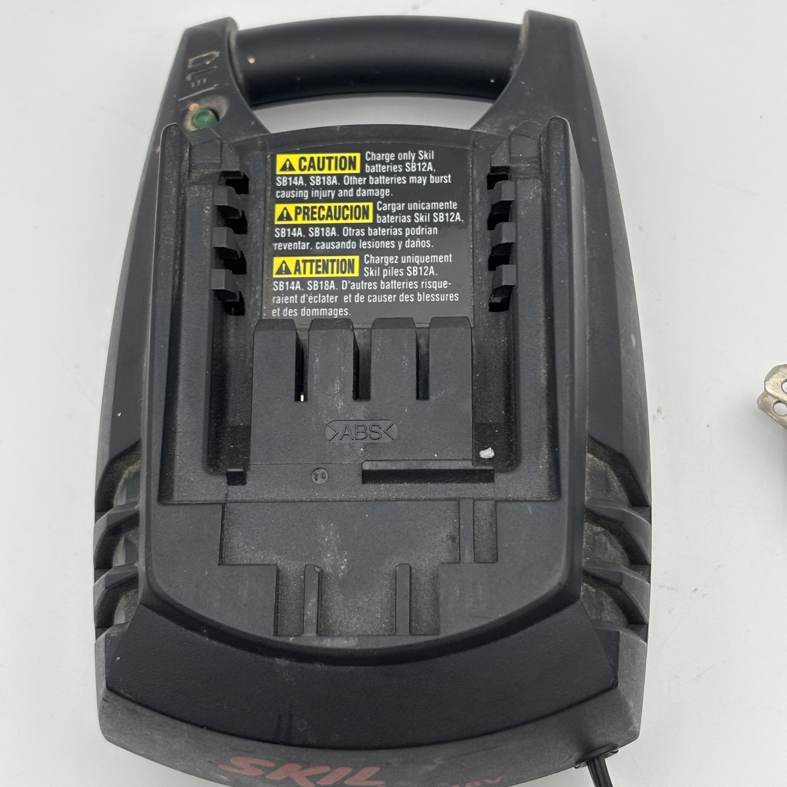 SKIL SC118B-LI 18V Battery Charger + SB18B Battery Genuine OEM Tested Working