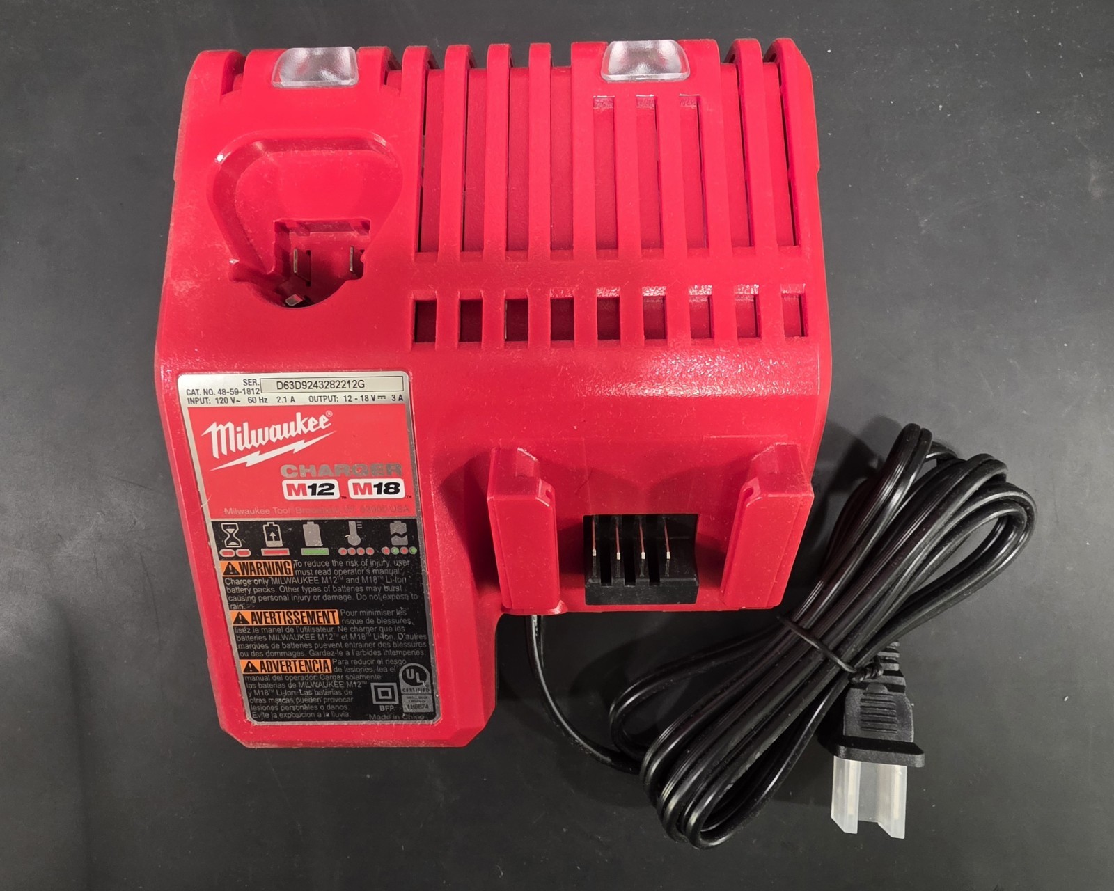 Genuine MILWAUKEE 48-59-1812 18V M12 / M18 LITHIUM ION CHARGER