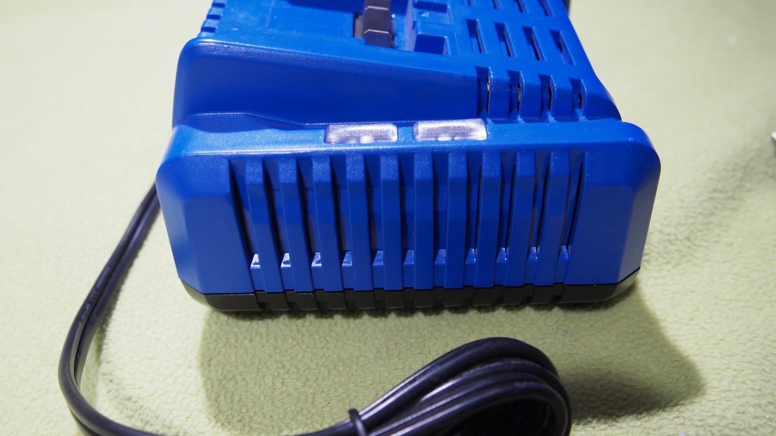 *** No Freight*** NEW (other) Kobalt lithium-ion charger KRC 2445-03