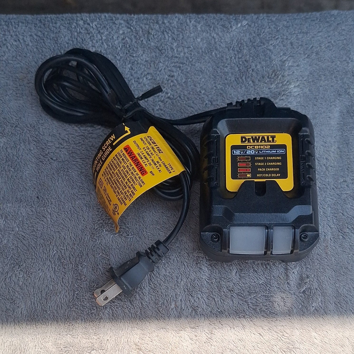 DEWALT DCB1102 Lithium-Ion Battery Charger Black 12V/20V Charges 1 Battery