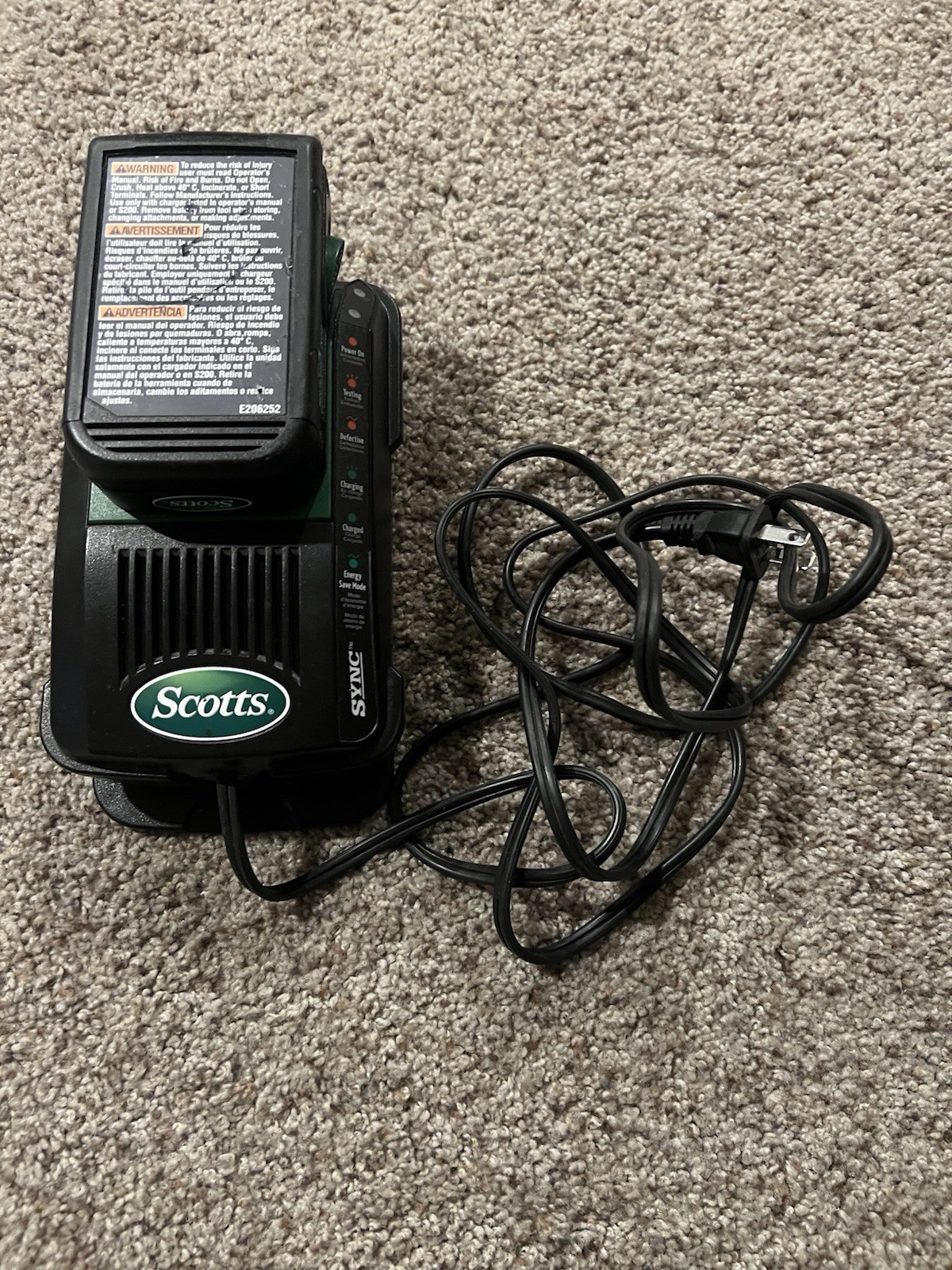 Scotts Sync 20v Battery + Charger – S200 Charger + 2.0 Ah Battery – Working!