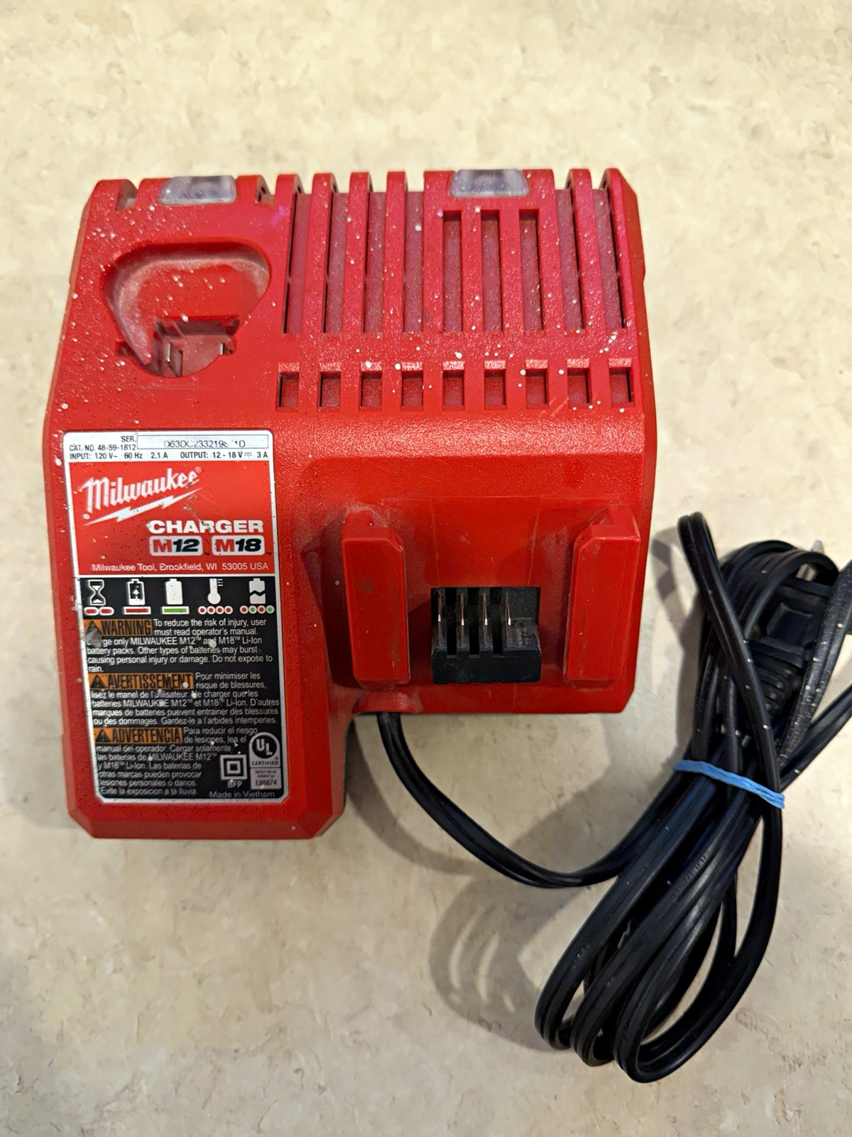 Milwaukee 48-59-1812 M12/M18 12-18V Battery Charger w/ Power Cord 1-Batt