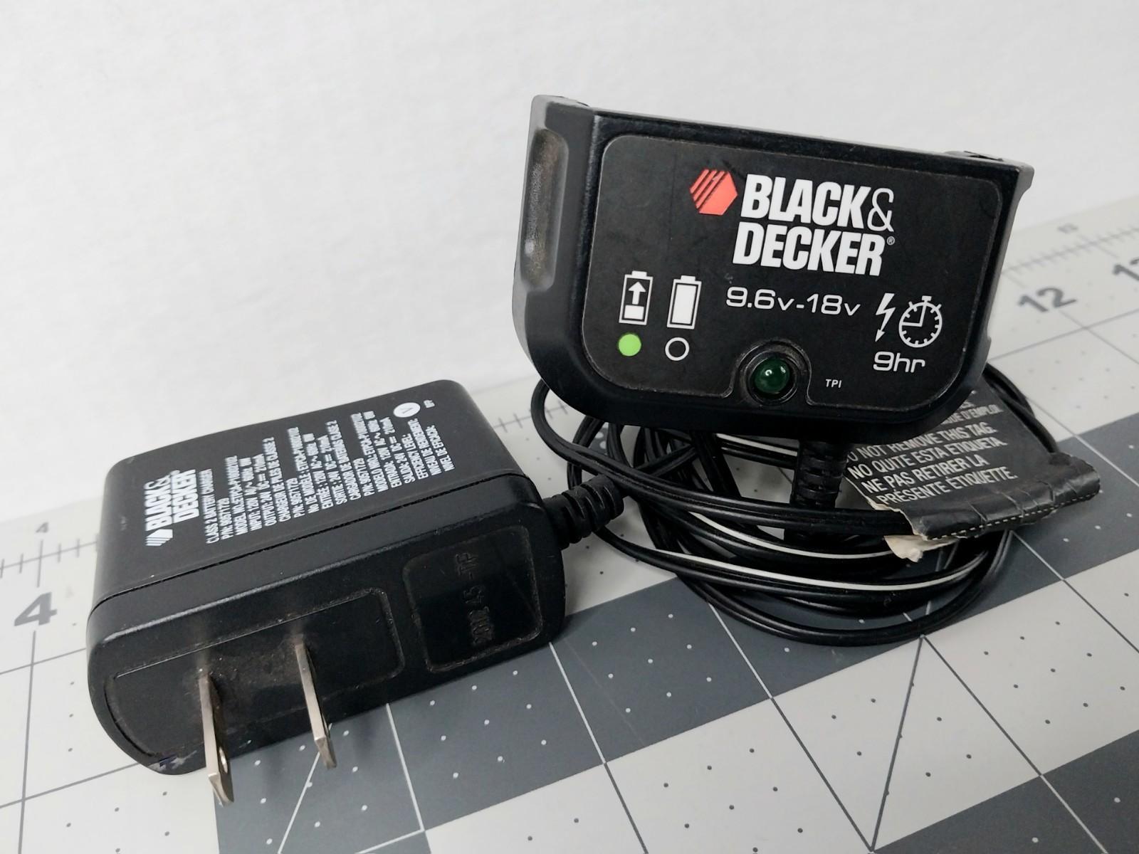 Genuine☆ OEM Black & Decker 9.6-18V Battery Charger ETPCA-P180021U2 P/N 90592363